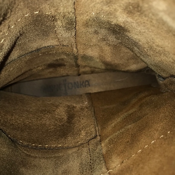 ✨ Minnetonka 2 Tier Fringe Boots - Picture 6 of 7